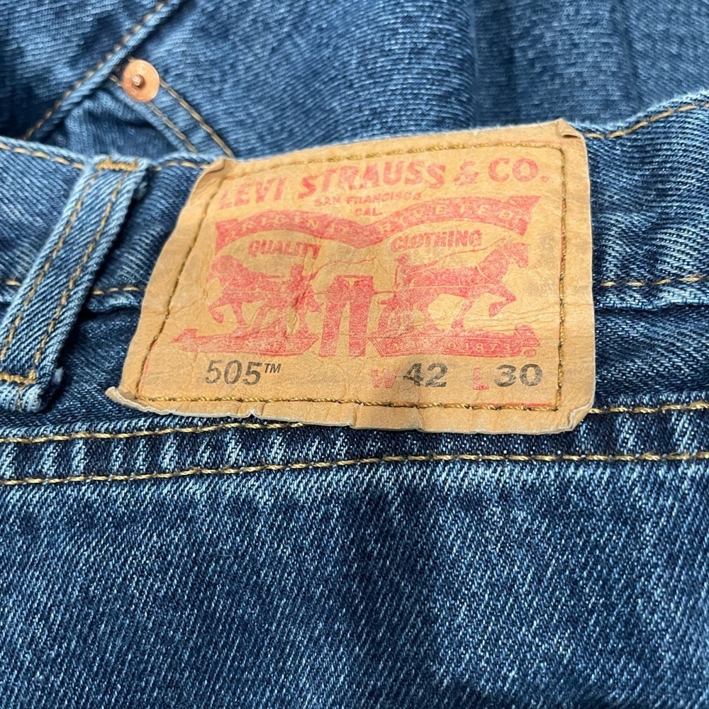 Levi’s Men’s 505 Classic Blue Denim Jeans Size 40/ 30 - Picture 2 of 3